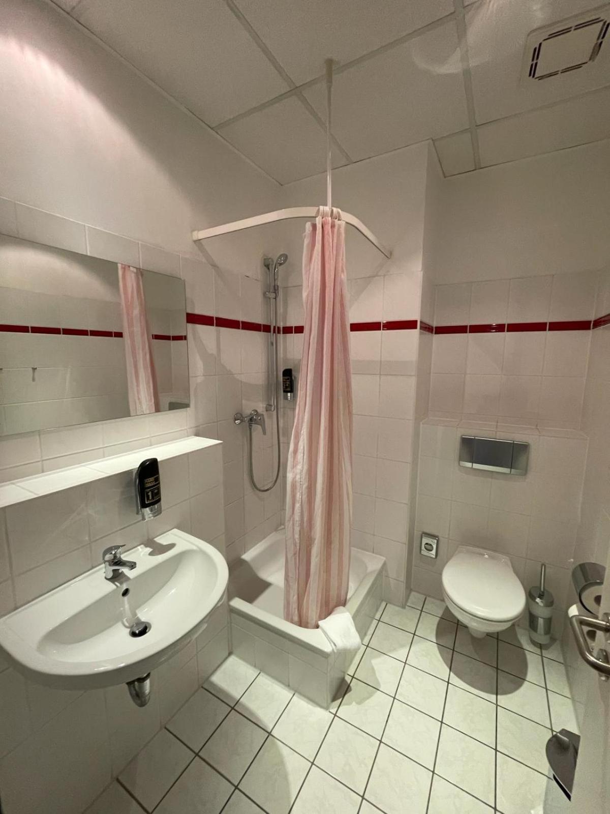 Hotel Birkenwerder Eksteriør billede
